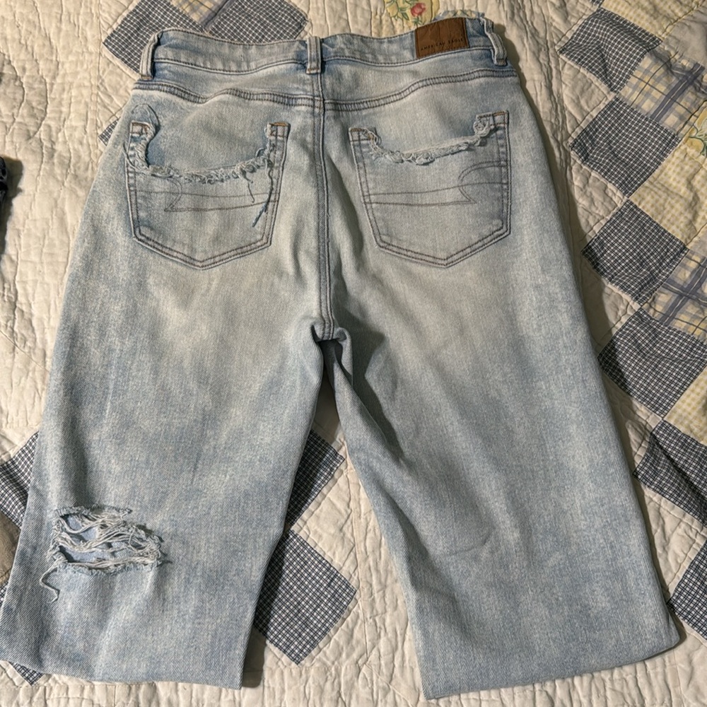 American Eagle - Picture 4 of 6